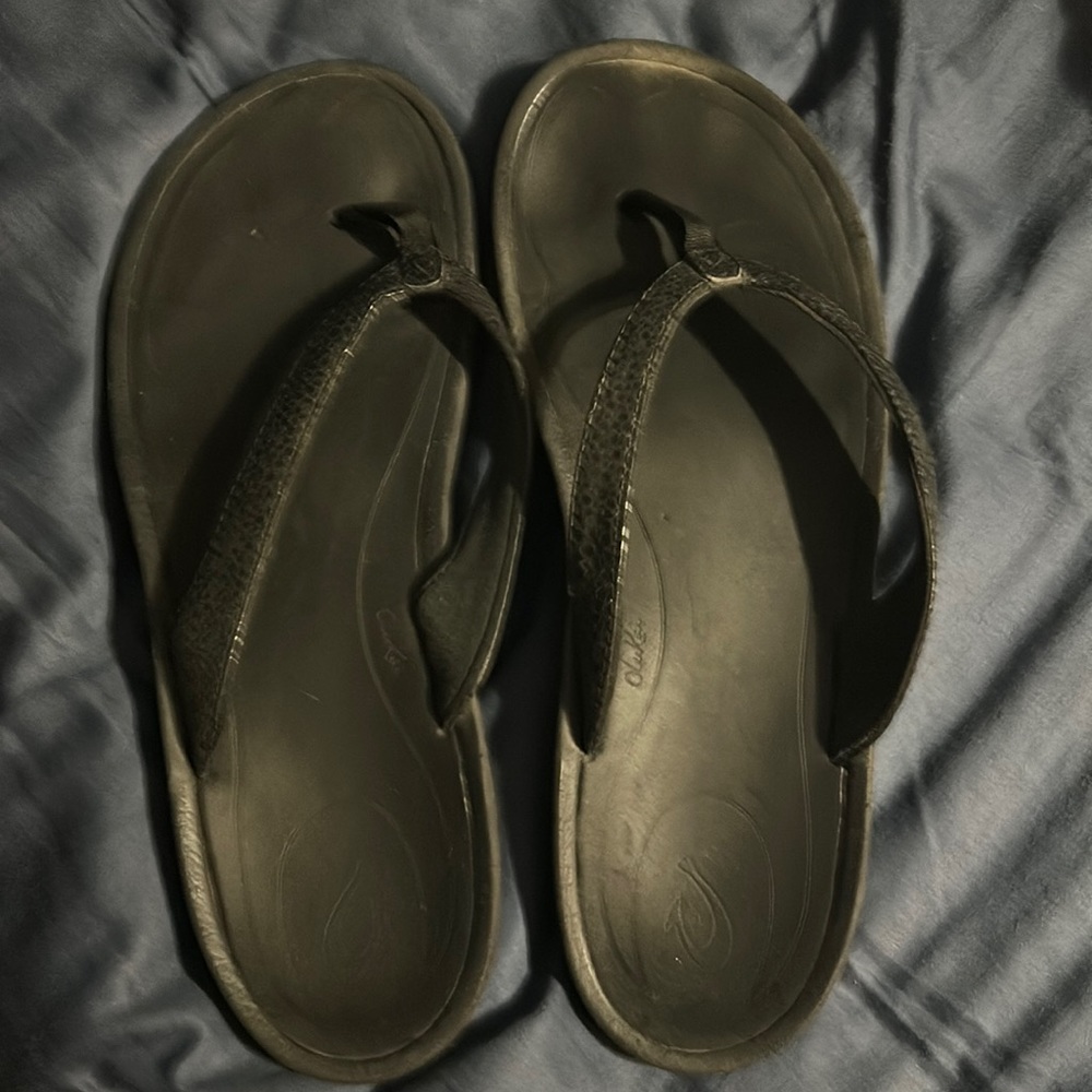 Women’s sandals OluKAi sz 11